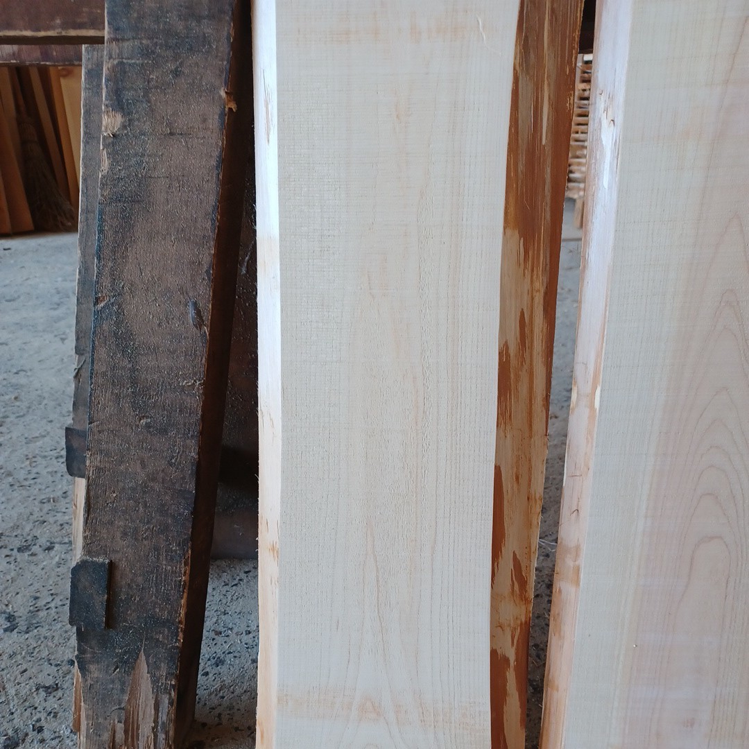 A-1609 　国産ひのき　耳付板　3枚セット　テーブル　棚板　看板　一枚板　無垢材　桧　檜　DIY_画像4