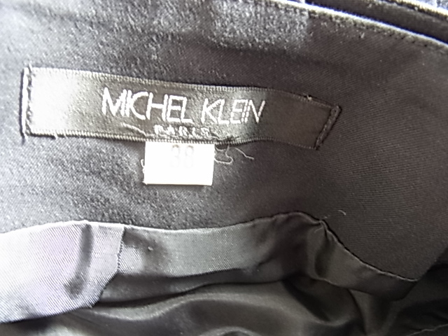 MICHEL KLEIN ミッシェルクラン スカート　黒　ブラック　ベルト付　フレアータイプ　膝位の丈　裏地あり　サイズ38_画像3