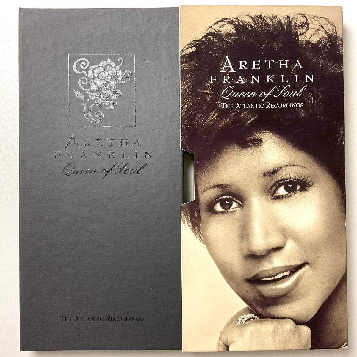 アレサ フランクリン 4枚組 Aretha Franklin Queen Of Soul (The Atlantic Recordings) 4xCD w/80p BOOKLET 日本語解説 LICCA*RECORDSの画像1