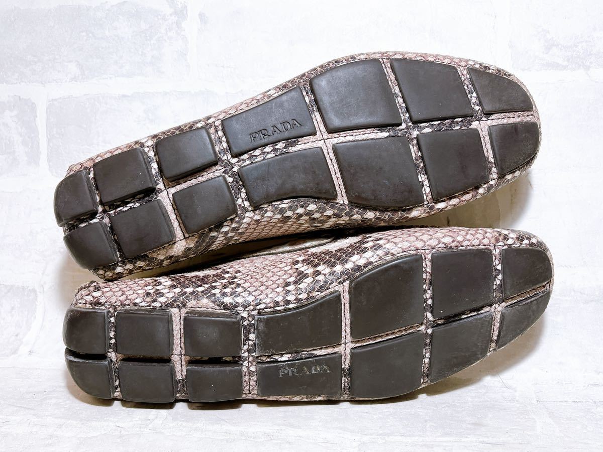 正規品【美品】PRADA プラダ 高級 パイソン型押し ドライビング 正規品【美品】PRADA プラダ 高級 パイソン型押し ドライビング