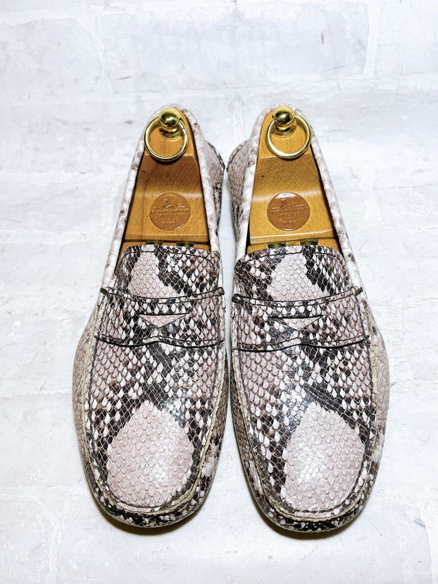 正規品【美品】PRADA プラダ 高級 パイソン型押し ドライビング 正規品【美品】PRADA プラダ 高級 パイソン型押し ドライビング