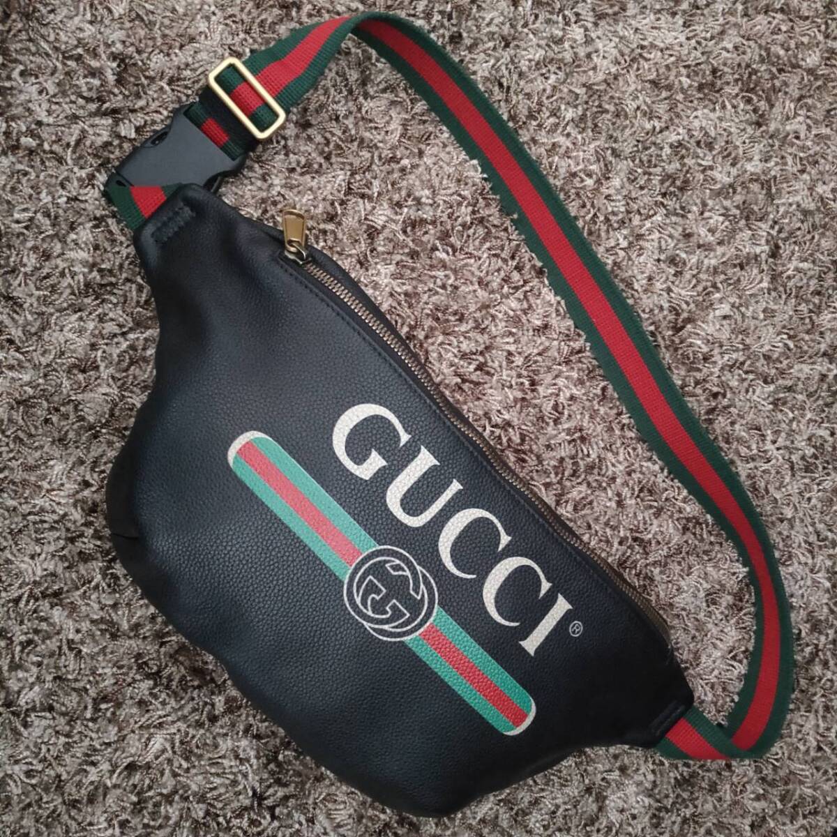 1円~【箱/保存袋付/極美品】グッチ GUCCI ボディバッグ メンズ ビジネス クロスボディ 斜め掛け シェリーライン インターロッキング 黒_画像10