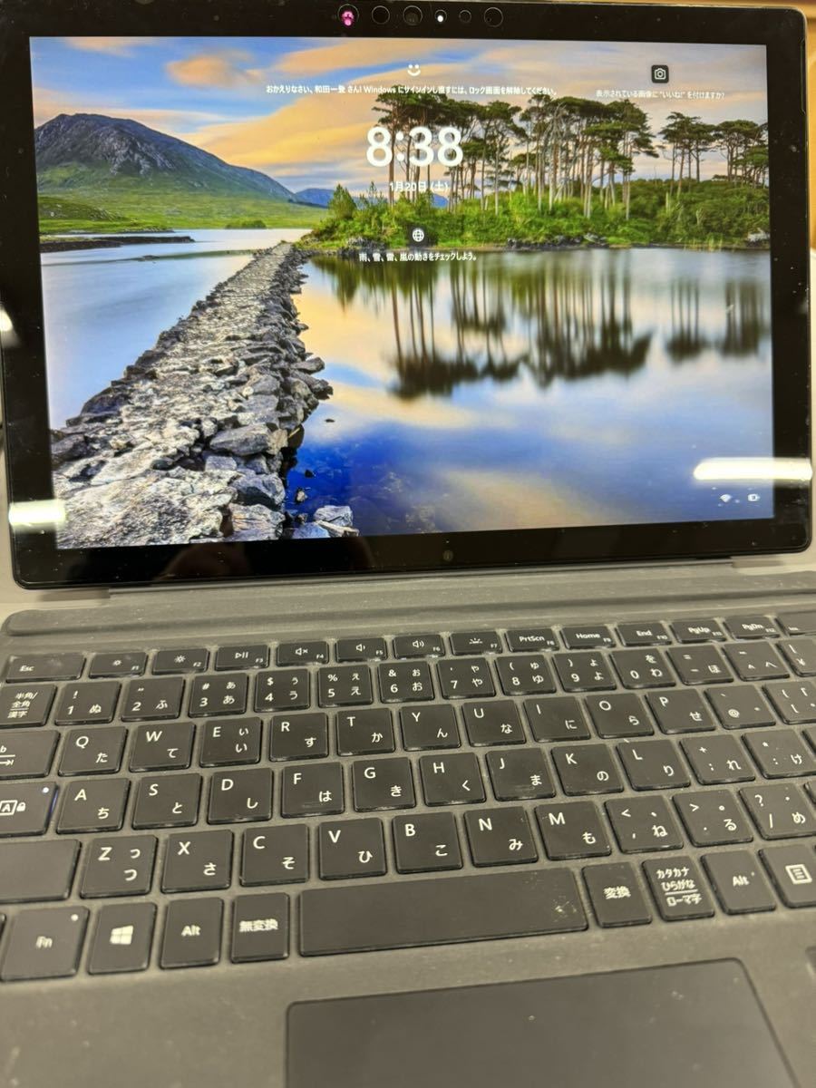 surface pro7 i5 256GB 純正キーボード付　フィルム、カバー使用_画像1