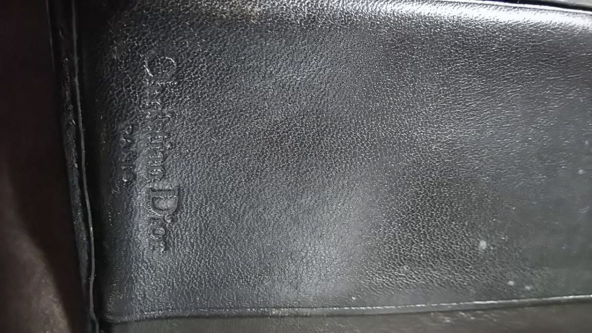 Christian Diorの財布レザー二つ折り                      ※財布値下げ交渉不可でお願いします。