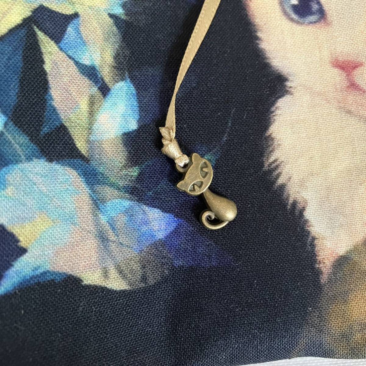 【文庫本ブックカバー】真珠の耳飾りの猫×ネコチャーム_画像4