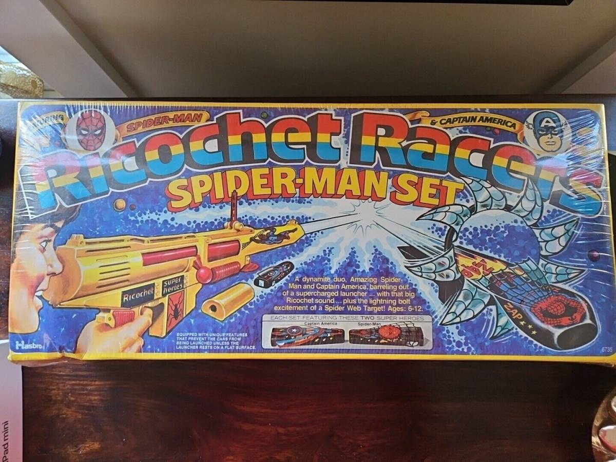 スパイダーマン Vintage Spiderman 1975 Hasbro Ricochet Racers set Factory Sealed Marvel