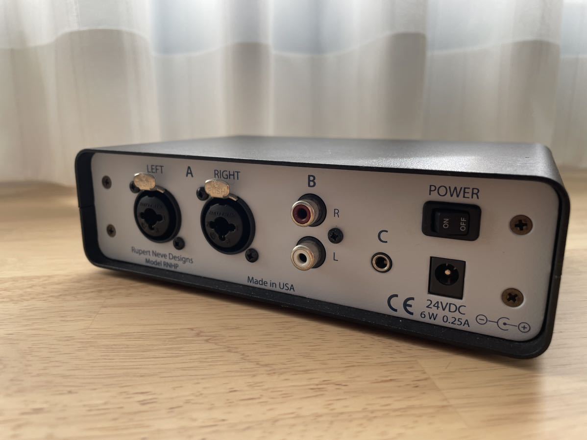 RNHP headphone amplifier beautiful goods 