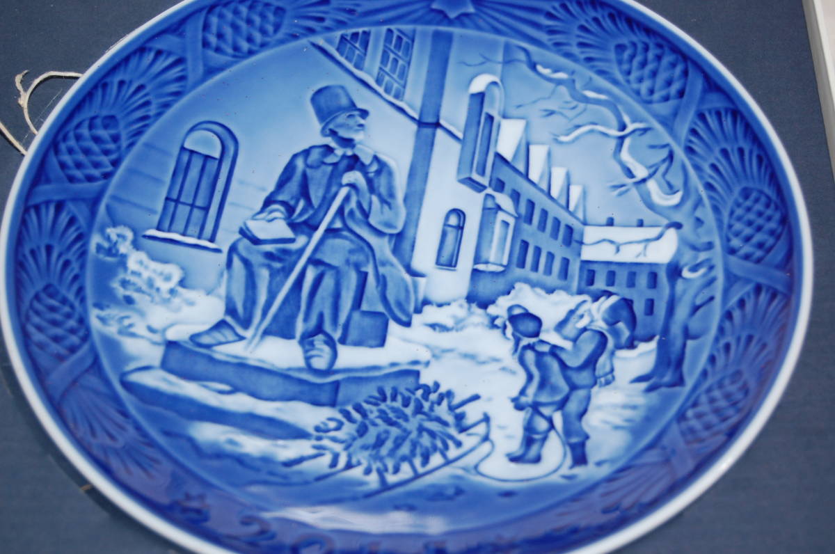 ROYAL COPENHAGEN 2014年 イヤープレート 飾り皿 直径約17.7㎝ 箱入りの画像2
