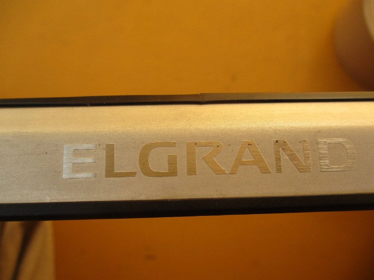 エルグランド ハイウェイスター E52 純正リヤバンパーステップガード メッキステップガード メッキステップカバー 85022 1JB0Hの画像4