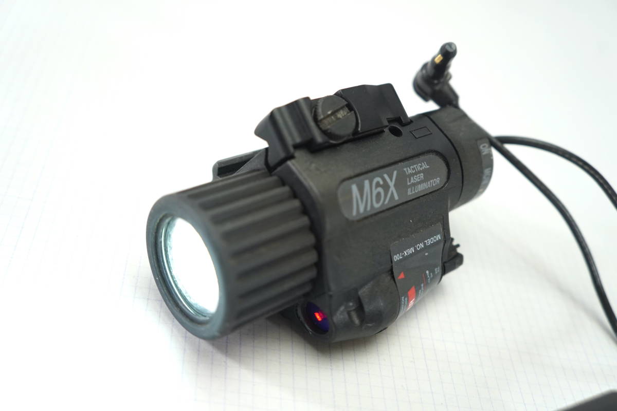 美品 L3 Insight M6X-000-A700 Tactical Illuminator Light-Red タクティカルライトの画像2
