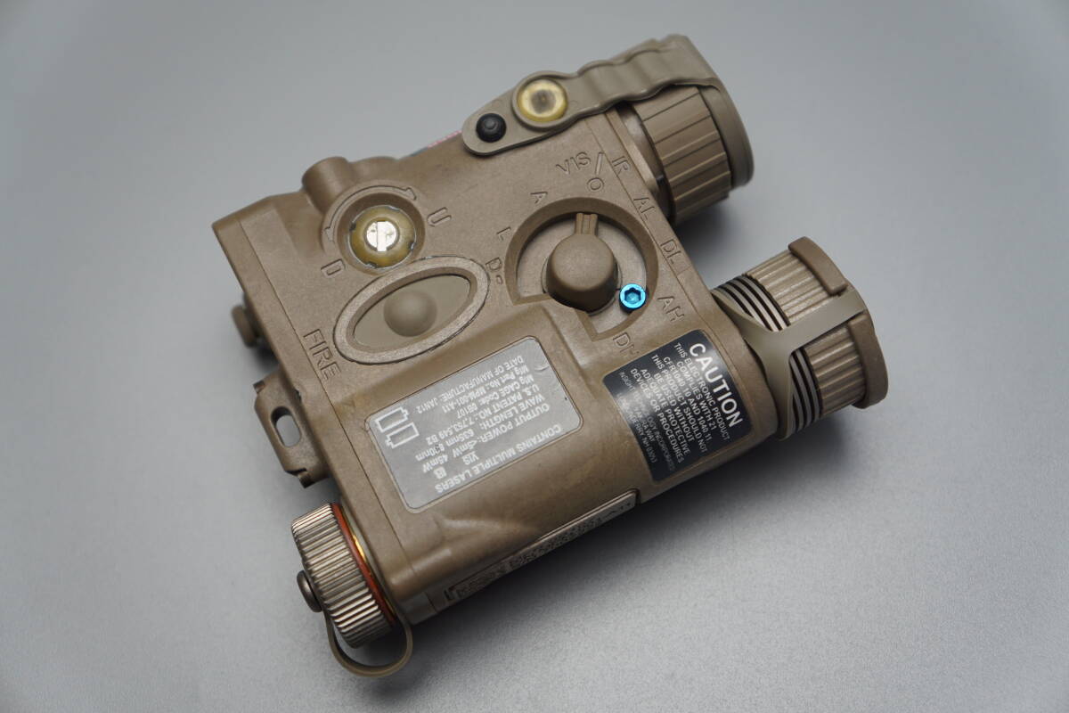 実物 AN/PEQ16B ウェポンライト (Trijicon Leupold PVS ATPIAL ptw peq15 wilcox surefire )_画像3