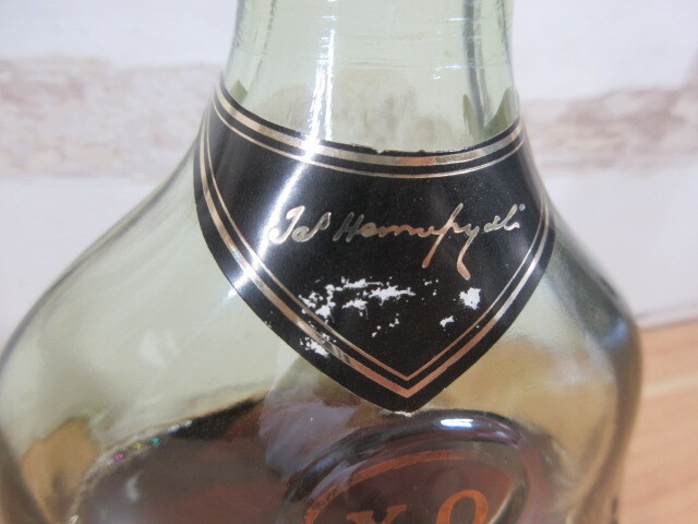 1ZC「未開栓 COGNAC Hennessy XO コニャック ヘネシー」液面低下 700ml 40％ ブランデー グリーンボトル 古酒 現状_画像3