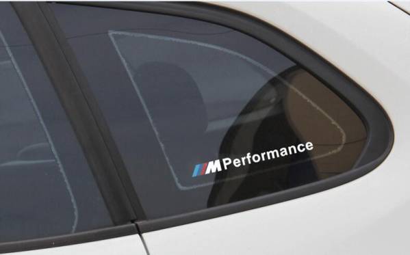 NEW BMW M パフォーマンス　ウインドーステッカー　２枚セット　白 M3 M5 X3 X5_サイドウインドーへ貼ったイメージです！
