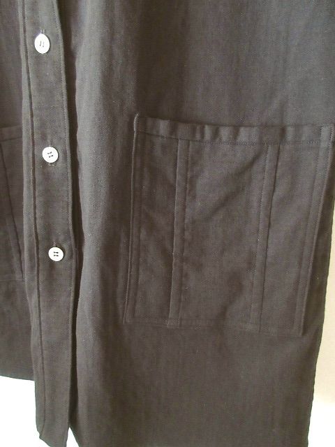 ハンドメイド・木綿の黒の厚地のダブルガーゼで作ったシャツ・着丈８２ｃｍ・ポケット付き　_画像5
