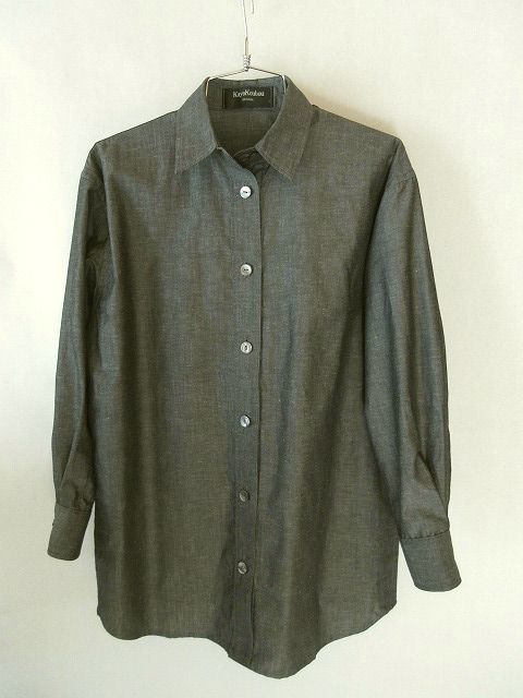 ハンドメイド・グレー・木綿とポリエステル混のシャツ・シンプル・着丈７１ｃｍの画像1