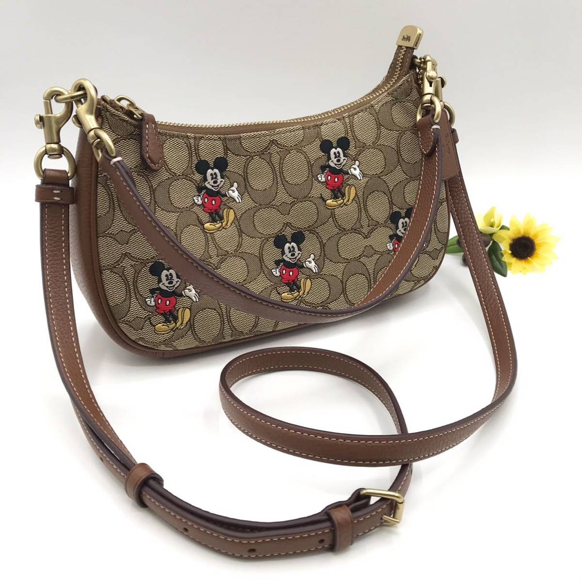 DISNEY X COACH コラボ バッグ ★大人気★ テリ ショルダーバッグ シグネチャー ジャカード ミッキーマウス プリント CM196 B4R3U 新品_画像1