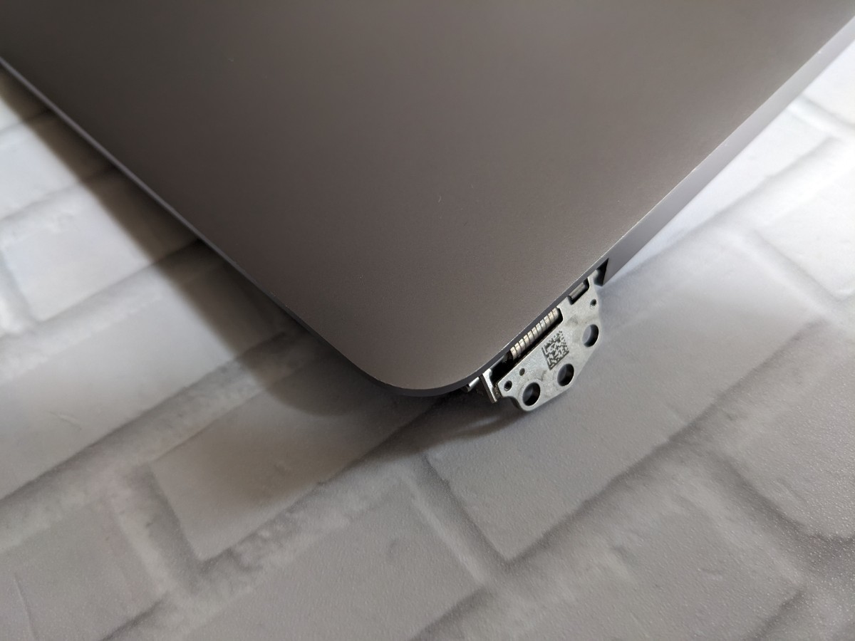 液晶ディスプレイ トップカバー　Apple MacBook Pro A2159 13インチ 中古動作品　スペースグレイ