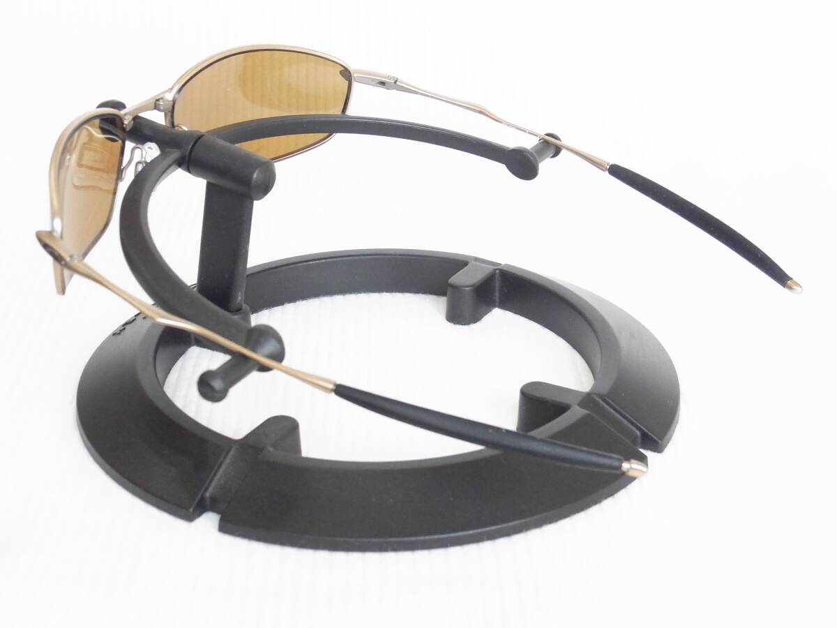 美品 OAKLEY　WHISKER　POLARIZED　偏光　サングラス_画像2