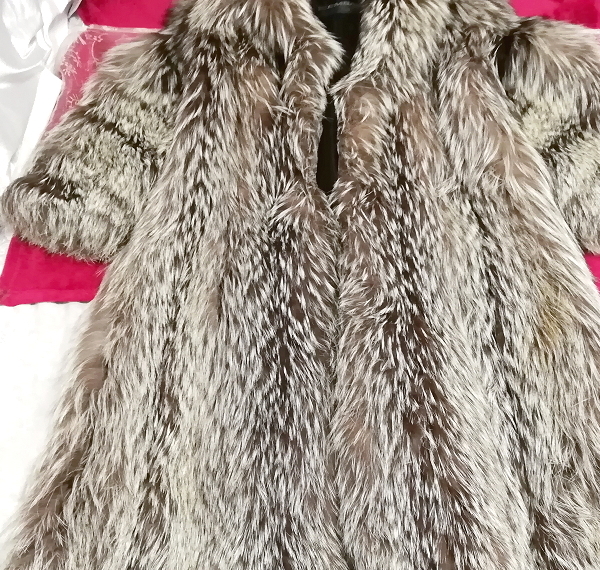 EMBA best quality tea ash white gorgeous beautiful goods real fur maxi long coat Brown ash white gorgeous beauty item real fur maxi long coat mantle