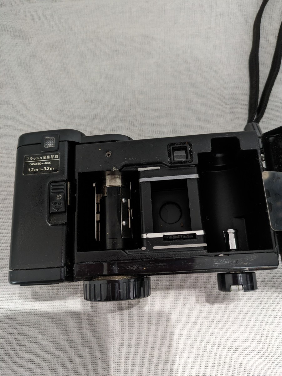 E-90　フィルムカメラ　RICOH　リコー　AUTO HALF　オートハーフ　EF2　ブラック　委託品_画像8