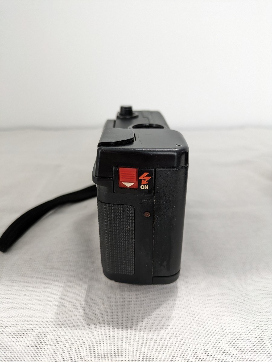 E-90　フィルムカメラ　RICOH　リコー　AUTO HALF　オートハーフ　EF2　ブラック　委託品_画像2