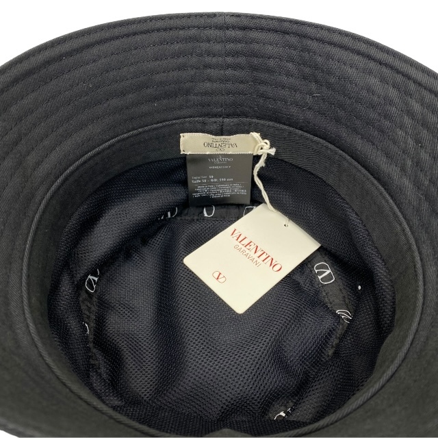 未使用美品】VALENTINO ヴァレンティノ Vロゴ バケットハット 未使用美品】VALENTINO ヴァレンティノ Vロゴ バケットハット