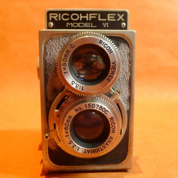 b015 RICOH FLEX MODEL Ⅵ ケース付 二眼レフカメラ レトロ アンテーク 寸法：約幅8.5㎝ 高さ12.5㎝ 奥行10.5㎝/60_画像3