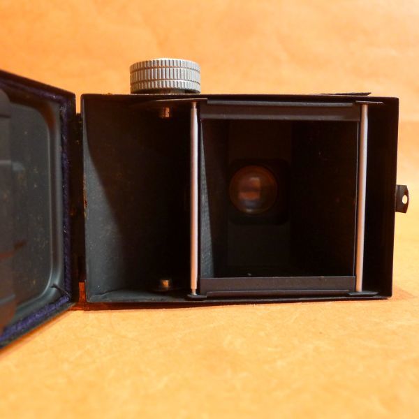b015 RICOH FLEX MODEL Ⅵ ケース付 二眼レフカメラ レトロ アンテーク 寸法：約幅8.5㎝ 高さ12.5㎝ 奥行10.5㎝/60_画像6