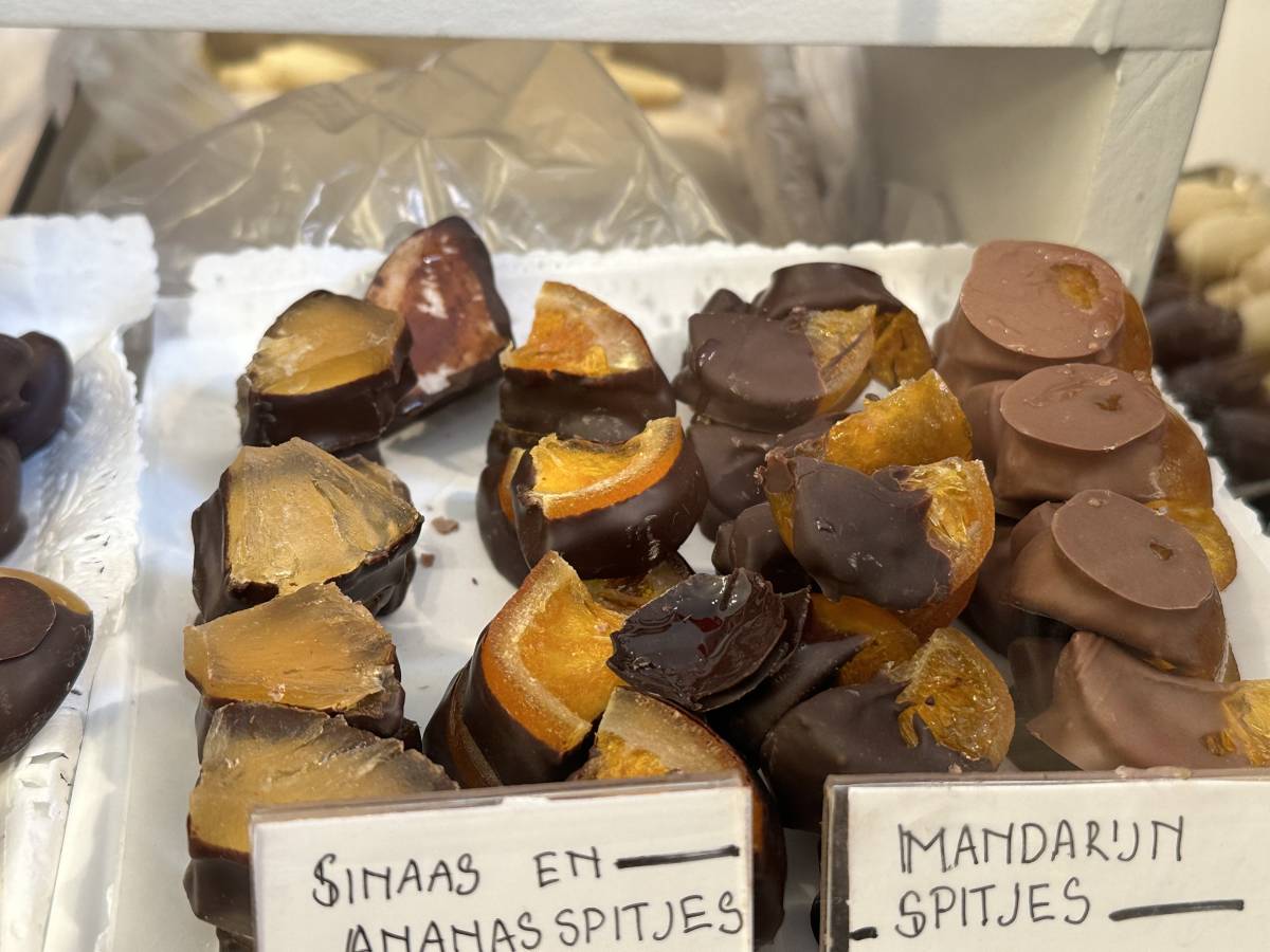 ベルギー購入★アントワープ★Elisa Chocolates エリサチョコレート★mixドライフルーツチョコレート　込み260g_画像4