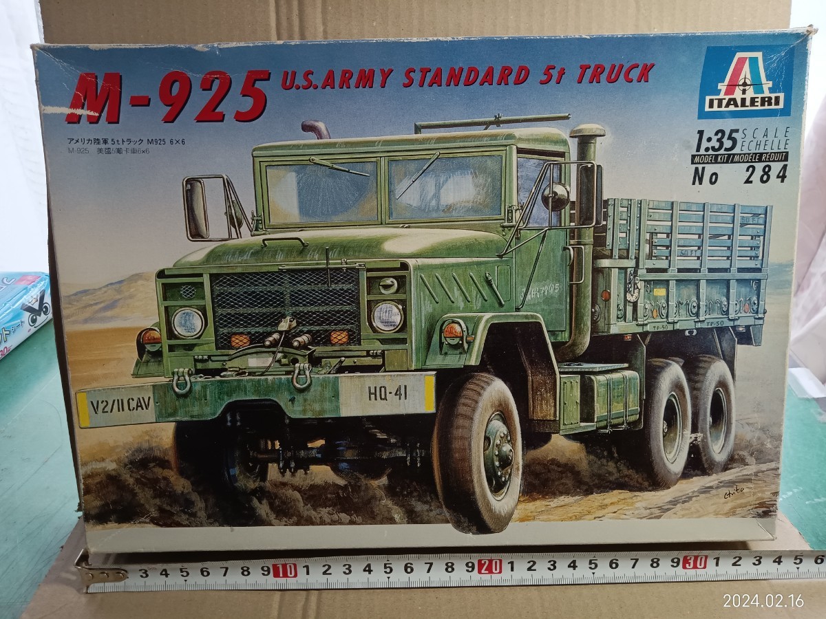 イタレリ　アメリカ陸軍スタンダード5トントラック　M925 　66 1/35プラモデル_画像1