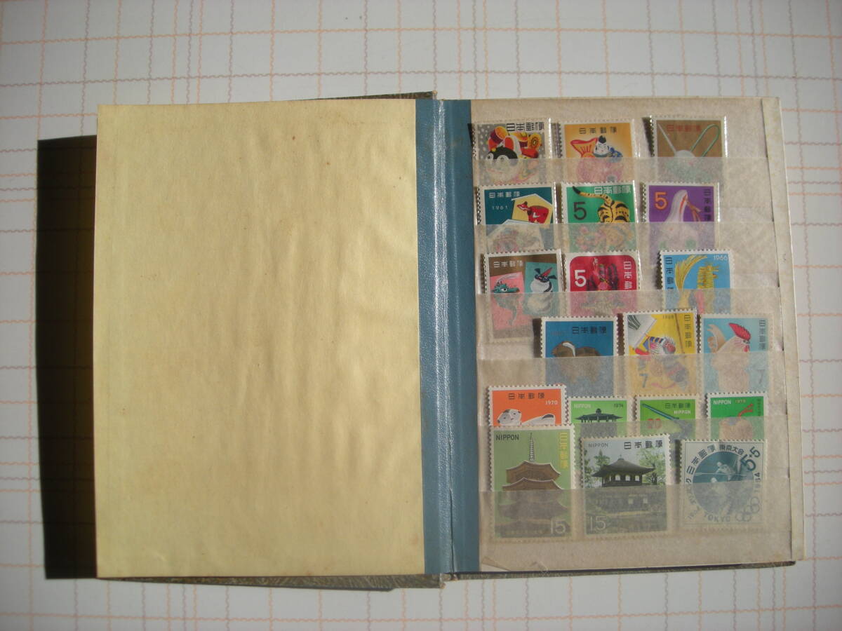 昭和レトロ　アルバム収納の特殊切手１１０種類　スタンプ帳のおまけ付_画像2