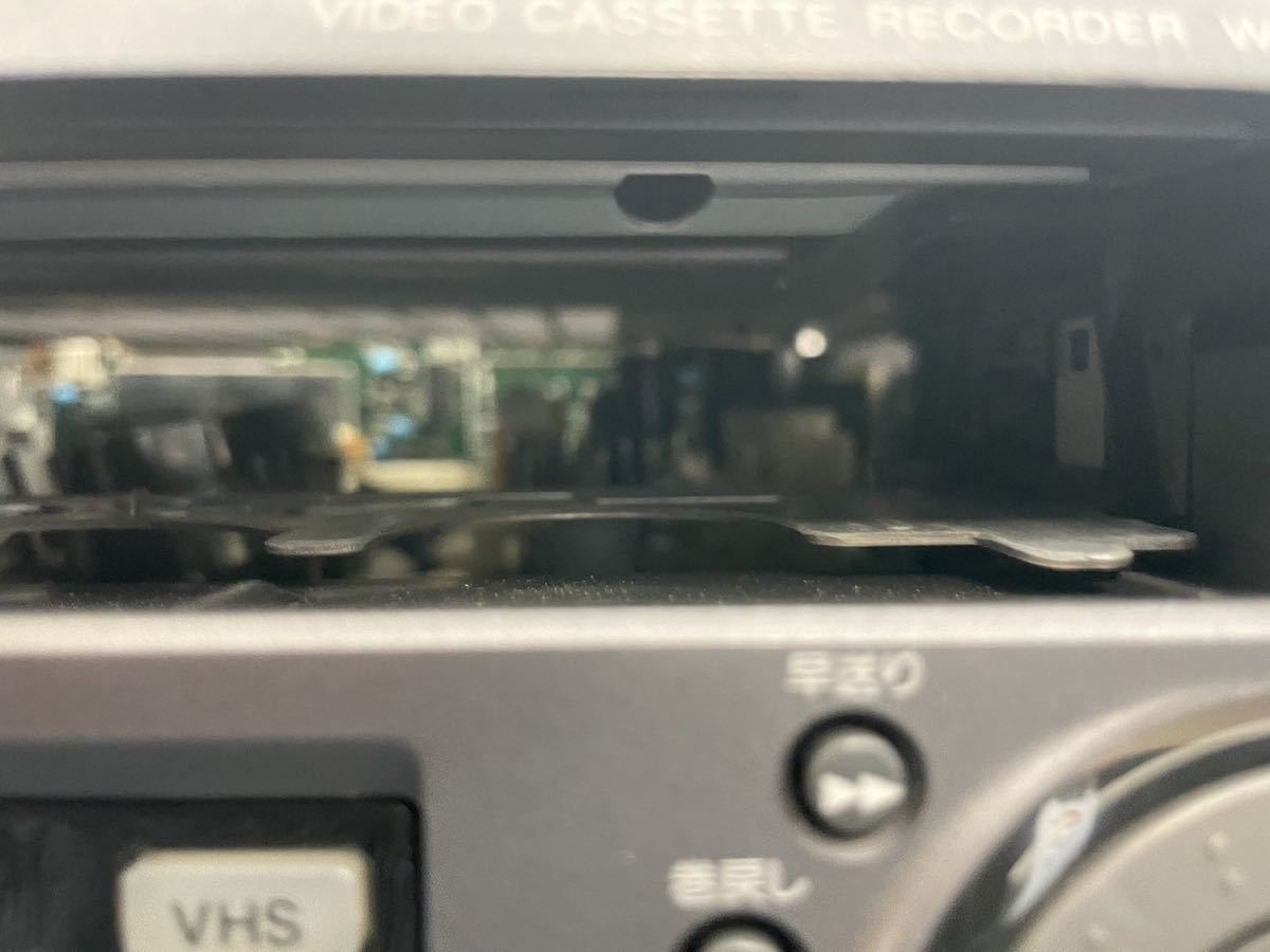 通電確認済み　SONY Hi8・VHSビデオデッキ WV-H4 ジャンク_画像5