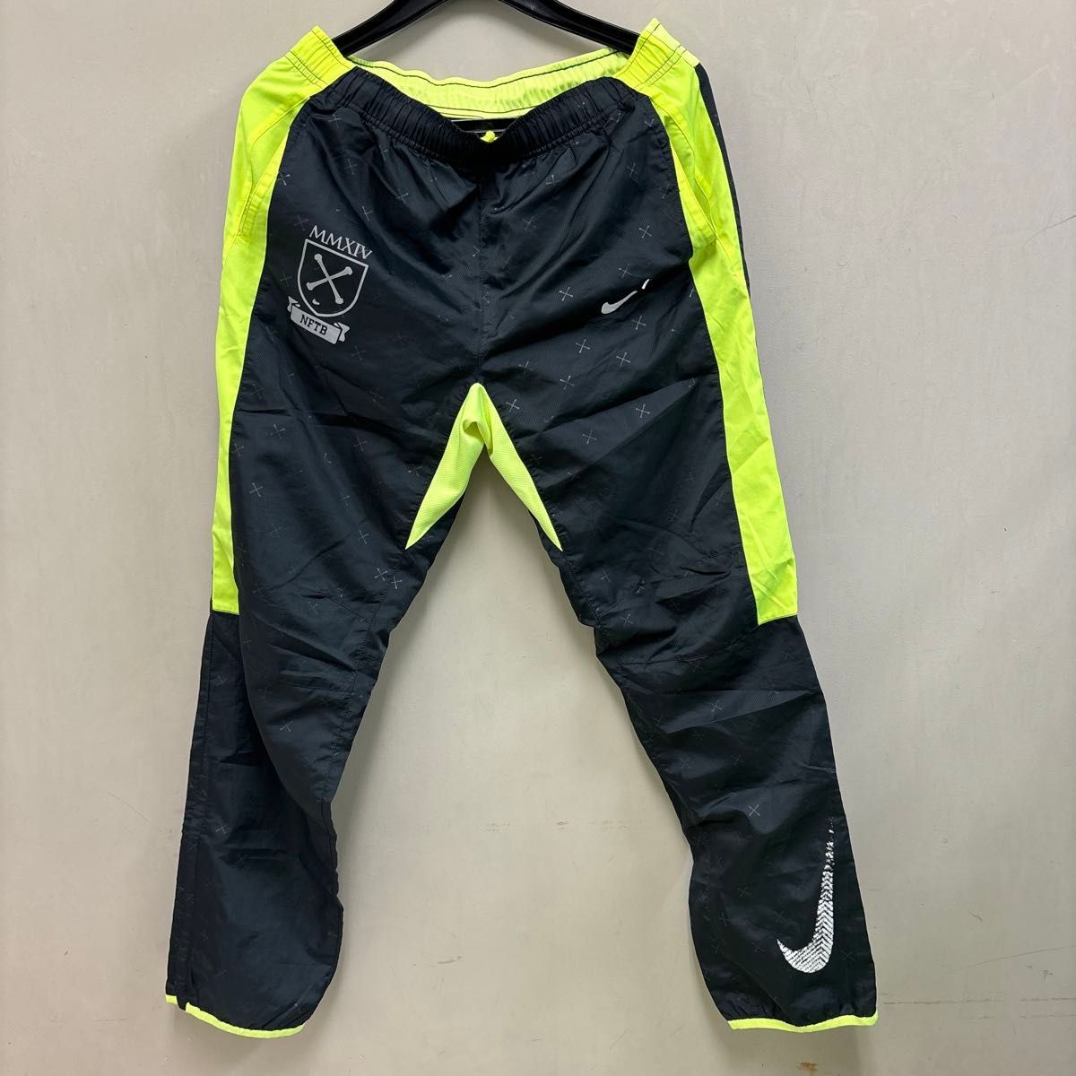 NIKE ナイキ NFTB ナイロン ジャージ セットアップ 蛍光イエロー NIKE ナイキ NFTB ナイロン ジャージ セットアップ 蛍光イエロー