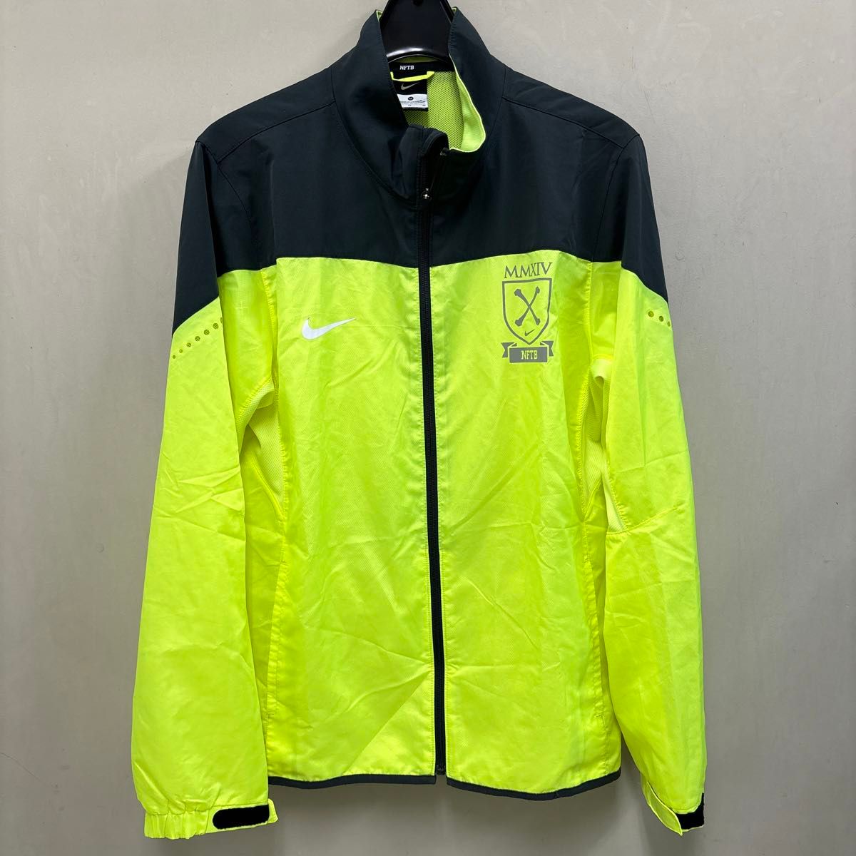 NIKE ナイキ NFTB ナイロン ジャージ セットアップ 蛍光イエロー NIKE ナイキ NFTB ナイロン ジャージ セットアップ 蛍光イエロー