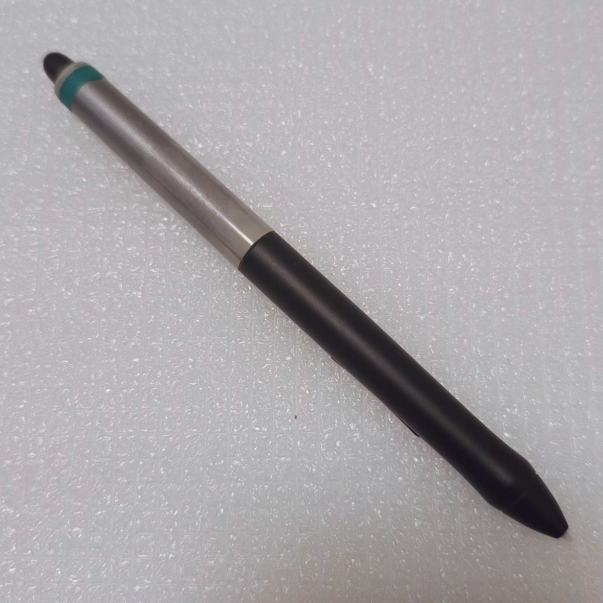 ペンタブレット Wacom Intuos Pen & Touch CTH-480 + ワイヤレスキットACK-40401