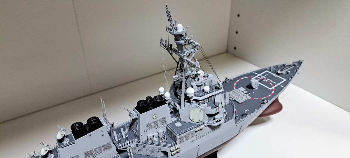 トランペッター1/350 　USS Hopper DDG-70 Flight IA 完成品_画像4