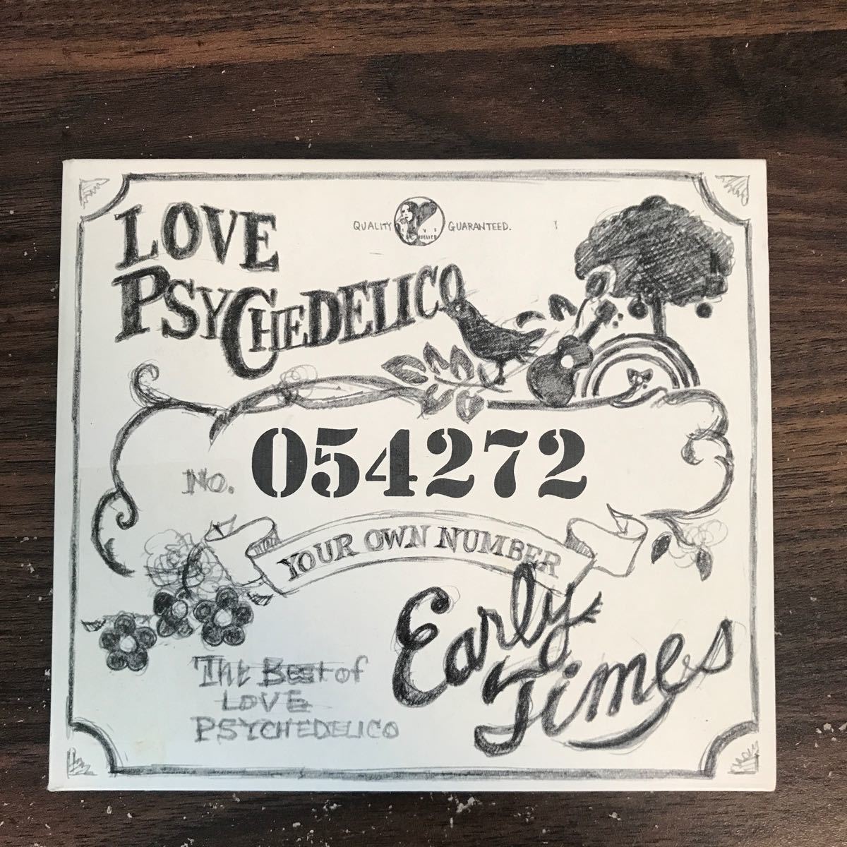 D1006 中古CD100円 LOVE PSYCHEDELICO Early Times (特殊パッケージ仕様 初回限定盤)_画像1