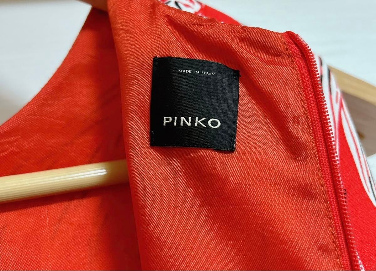 PINKO ピンコ　パイナップル柄ワンピース　美品　オレンジ　サイズ38 ノースリーブ 花柄