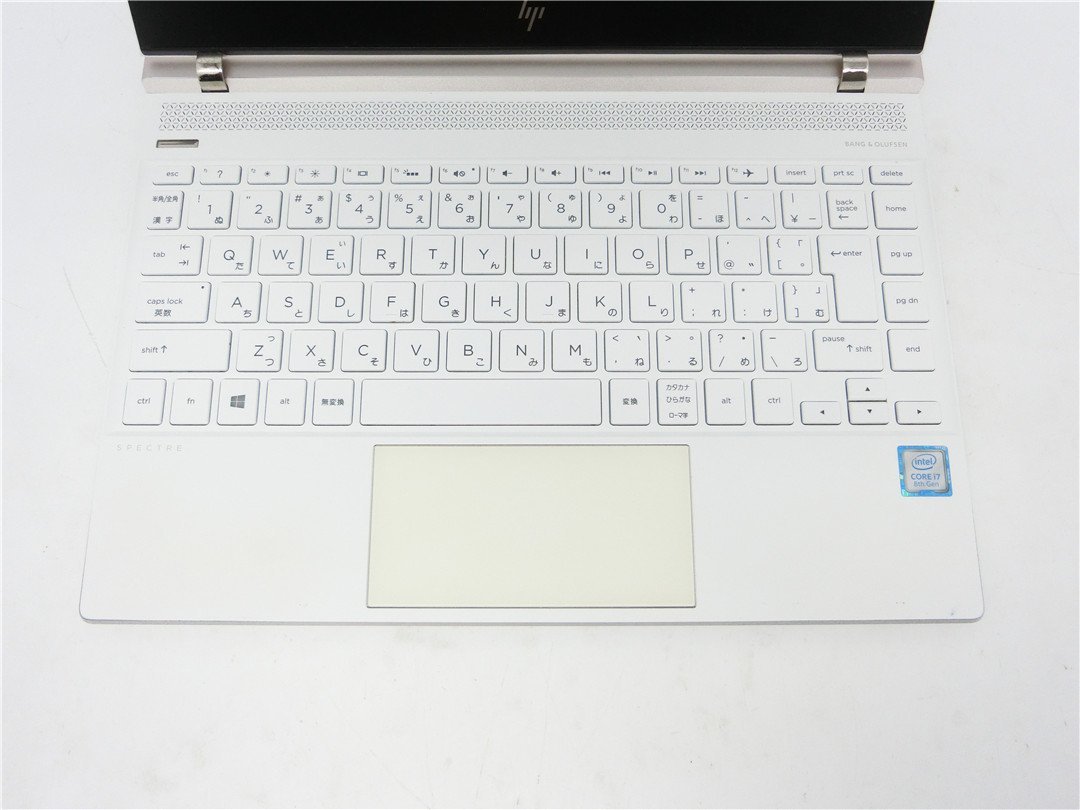 中古　HP　Spectre laptop 13-af528TU　8世代I7　13型 ノートパソコン　通電します　起動しません　詳細不明　ジャンク扱い　送料無料_画像2