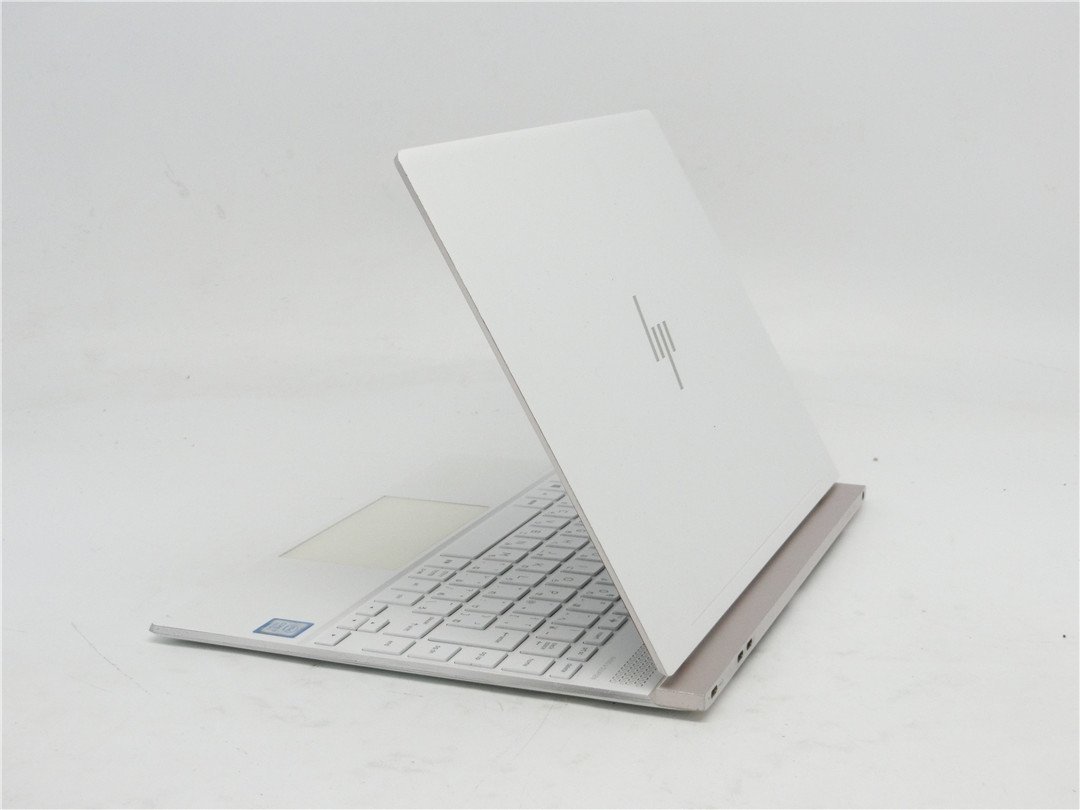 中古　HP　Spectre laptop 13-af528TU　8世代I7　13型 ノートパソコン　通電します　起動しません　詳細不明　ジャンク扱い　送料無料_画像3