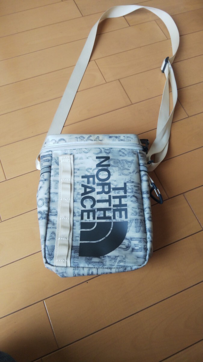 THE NORTH FACE☆BC Fuse Box Pouch☆ムーンライトアイボリースクラッチプリント☆ショルダーバッグ☆ノースフェイス☆バッグ_画像2