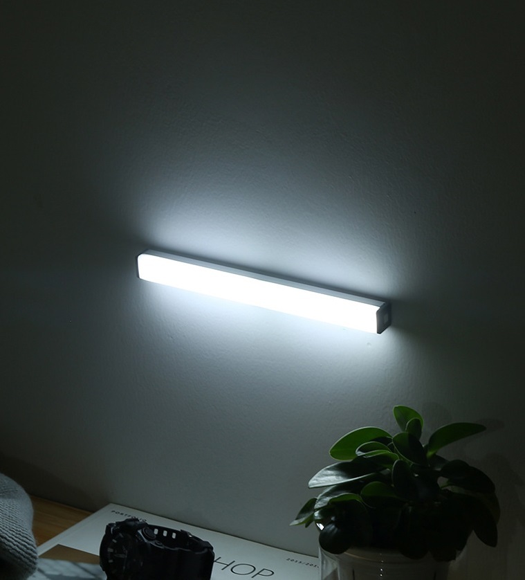 人感センサーライト 廊下 玄関 led 照明 クローゼット ライト 2照明モード 常灯可能で防災時も安心 14灯 自動点灯 USB充電式_画像7