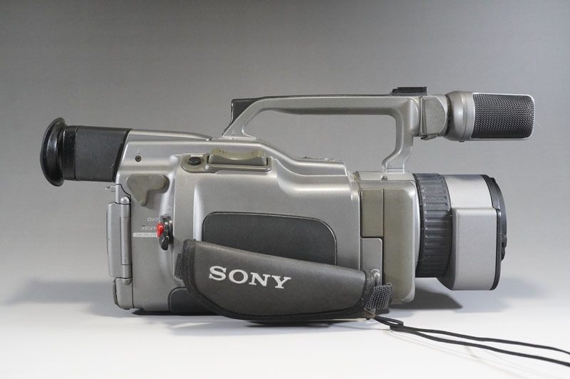 1円~【260】SONY／ソニー　Digital Handycam　DCR-VX1000　／LENDS　OPTICAL　10×ZOOM/AF　f=5.9～59mm　1:1.6_画像4
