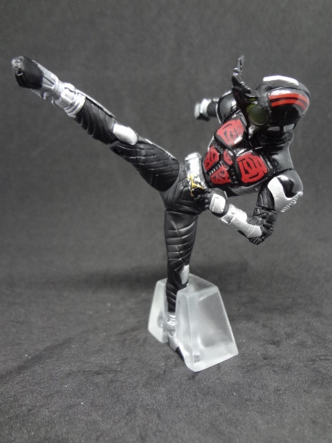 仮面ライダーダークカブト　　仮面ライダーカブト・アクションポーズ_画像1