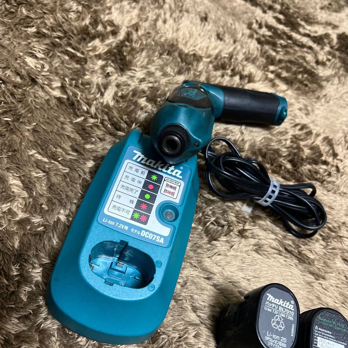 makita マキタ 充電式ペンインパクトドライバーTD021D 7.2V 訳あり 充電器 バッテリー2個セット_画像7