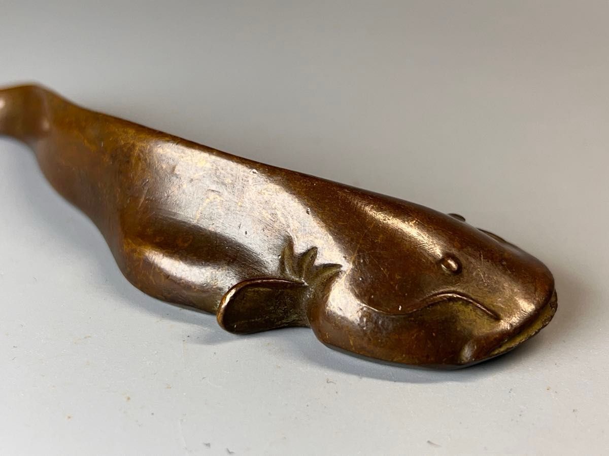 古銅 文鎮 ナマズ 厚重 細工 鯰魚 置物 古美術 骨董品 茶道具 古銅 文鎮 ナマズ 厚重 細工 鯰魚 置物 古美術 骨董品 茶道具