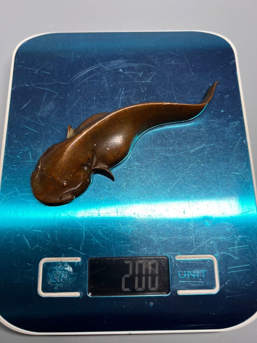 古銅 文鎮 ナマズ 厚重 細工 鯰魚 置物 古美術 骨董品 茶道具 古銅 文鎮 ナマズ 厚重 細工 鯰魚 置物 古美術 骨董品 茶道具