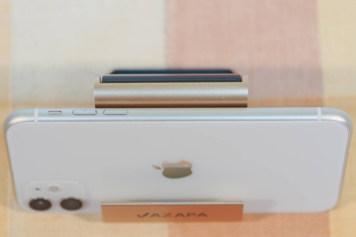 Apple iPhone11 128GB White(白) 中古美品 バッテリ純正88% SIMフリー対応済 付属品一式・画面保護プロテクタ付