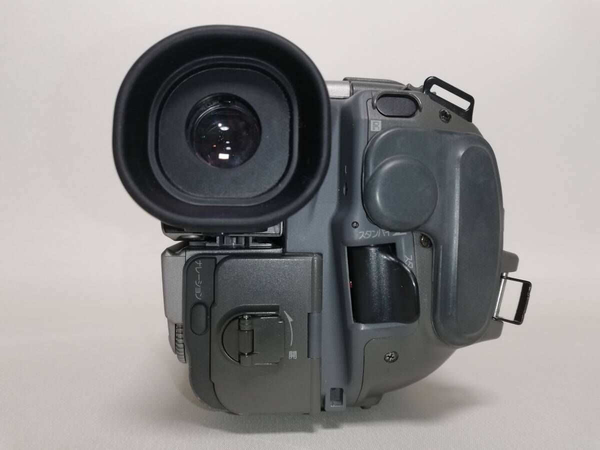 【録・再OK】SONY ソニー Handycam video Hi8 8mmビデオカメラ CCD-TR2_画像5