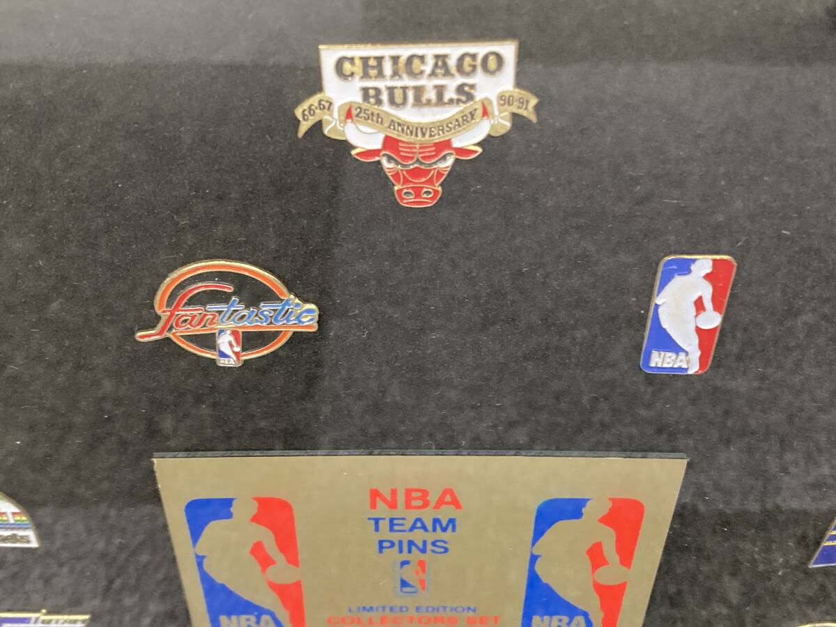 ◇NBA ピンバッチ NBA TEAM PINS COLLECTORS SET レイカーズ /セルティックス 額入り バスケットボールの画像4